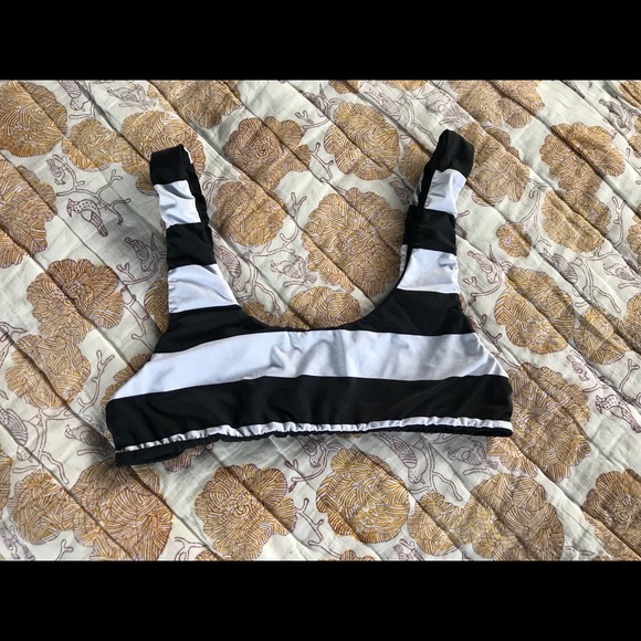 NWOT!! ⭐️SAN LORENZO BLACK TANK BIKINI TOP⭐️ - Picture 3 of 4